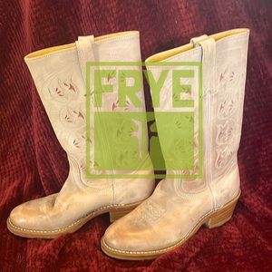 Women’s size 7.5 FRYE Austin cowboy boots